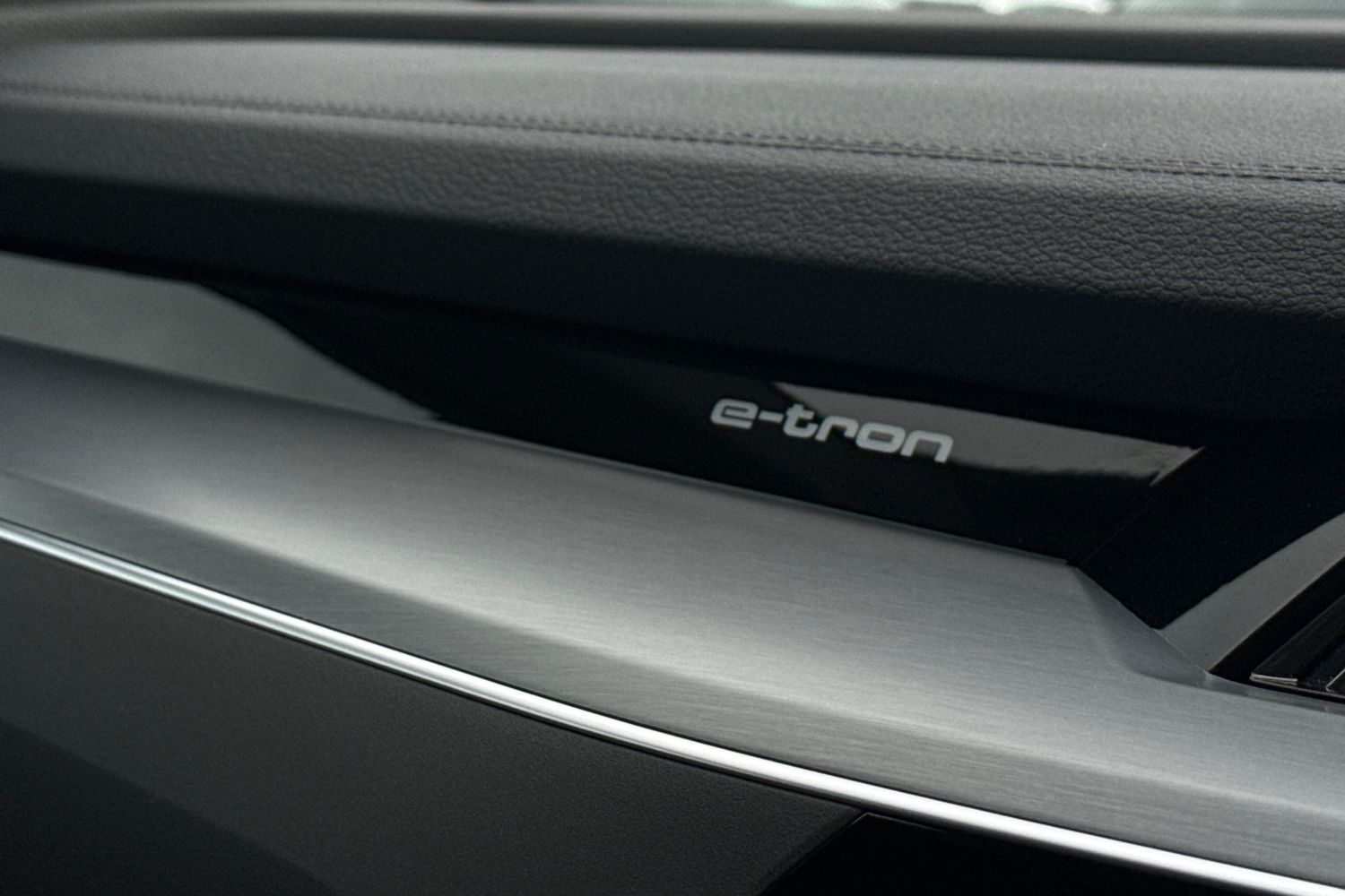 Used Audi Q8 2023 for sale - 78024722: Photo 43