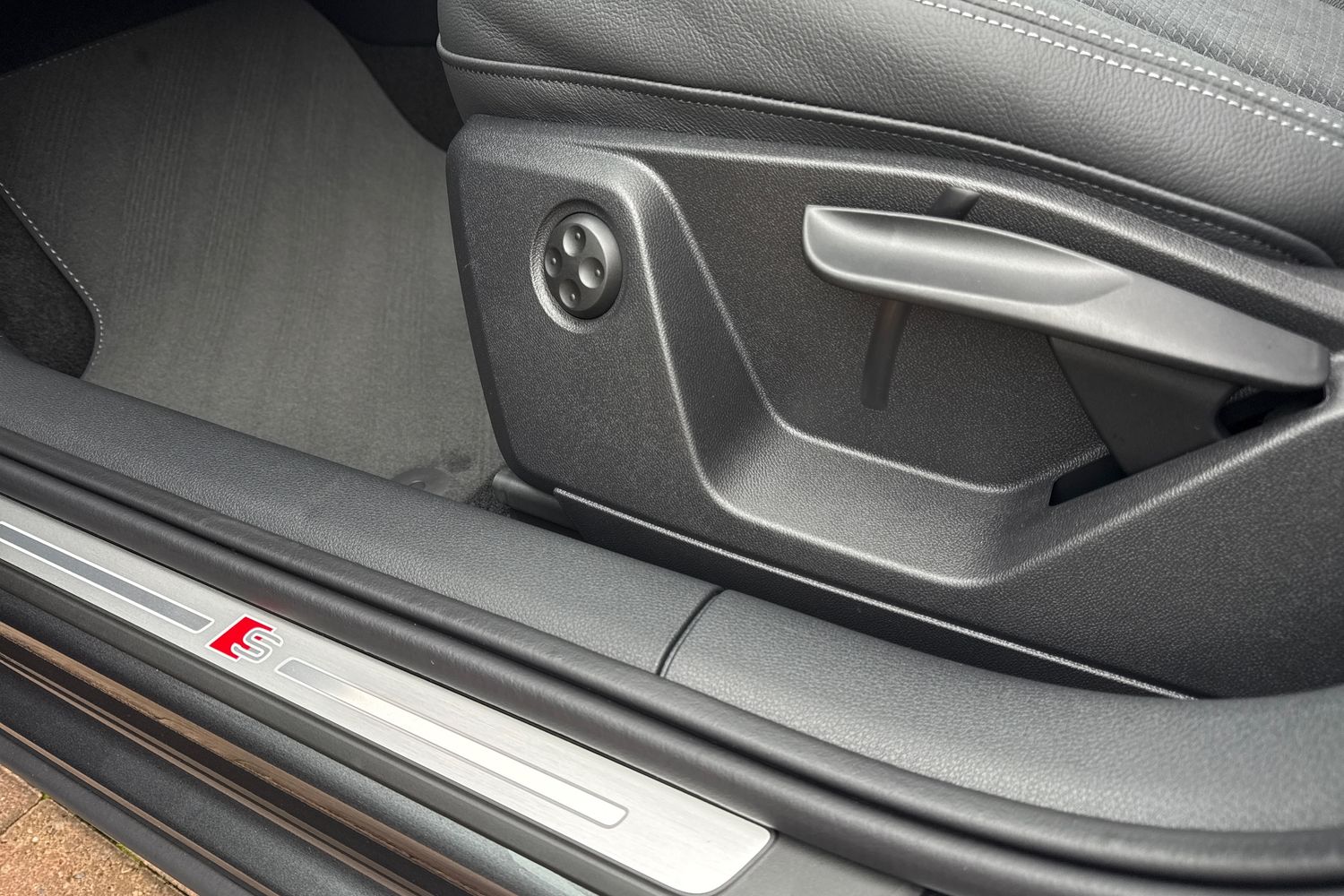 Used Audi SQ2 2025 for sale - 76654363: Photo 33