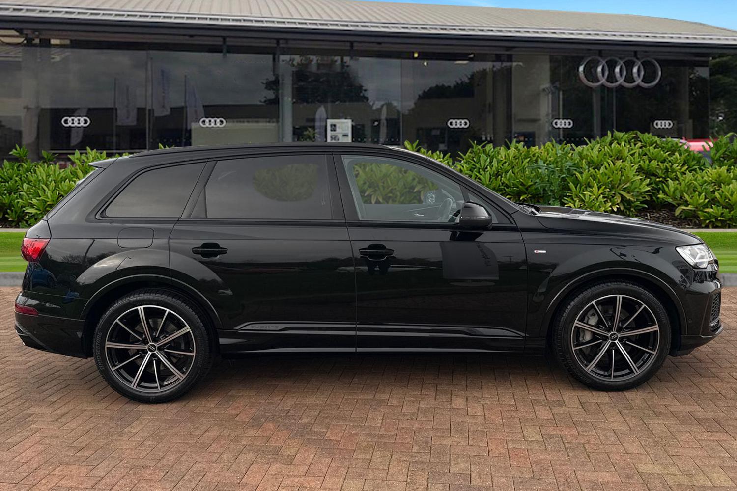 Used Audi Q7 2022 for sale - 76732476: Photo 3