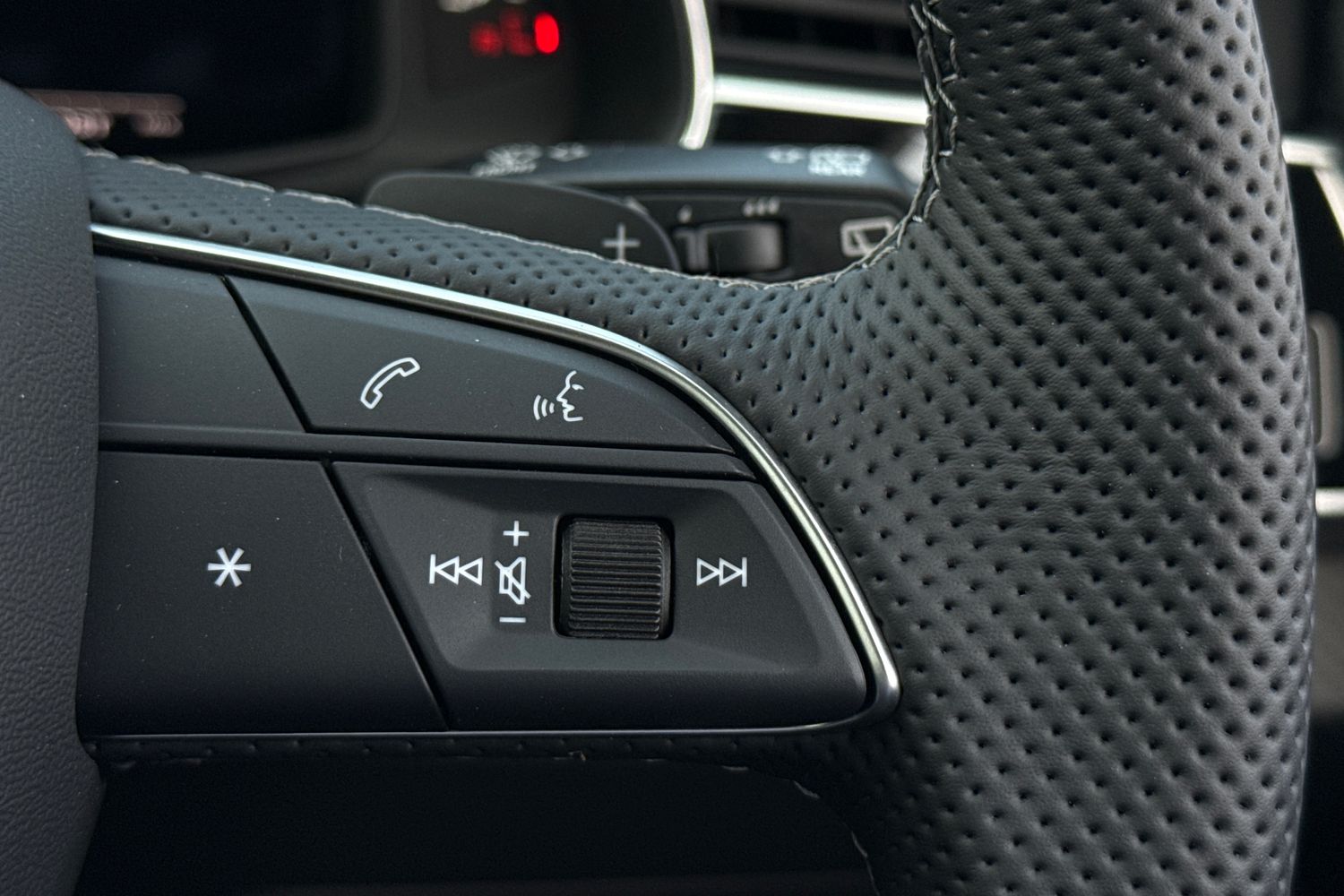 Used Audi SQ7 2025 for sale - 76535301: Photo 39