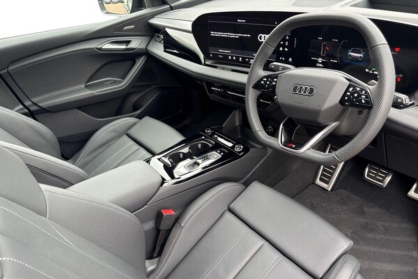 Used Audi Q6 e-tron 2025 for sale - 76232574: Photo 14