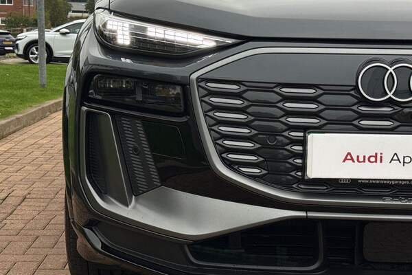 Used Audi Q6 e-tron 2025 for sale - 76232574: Photo 28
