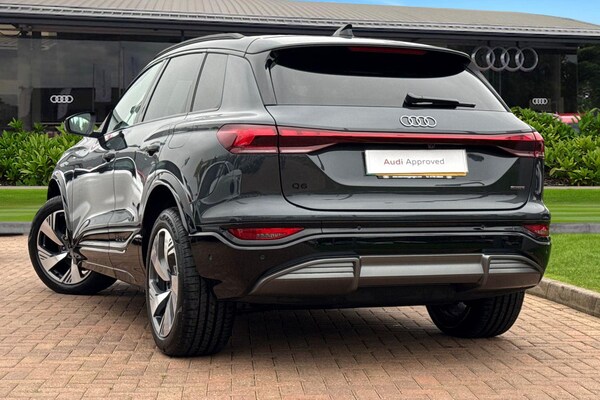 Used Audi Q6 e-tron 2025 for sale - 76232574: Photo 2