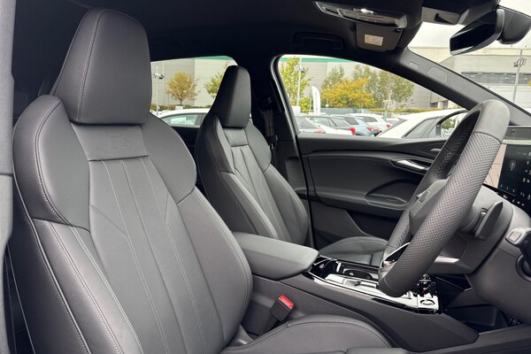 Used Audi Q6 e-tron 2025 for sale - 76232574: Photo 46