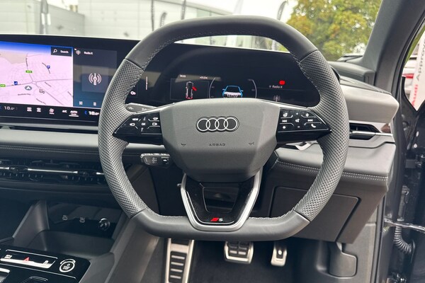 Used Audi Q6 e-tron 2025 for sale - 76232574: Photo 48