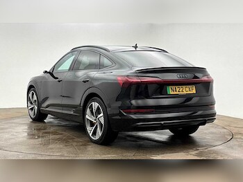 Used Audi e-tron 2022 for sale - 77680172: Photo