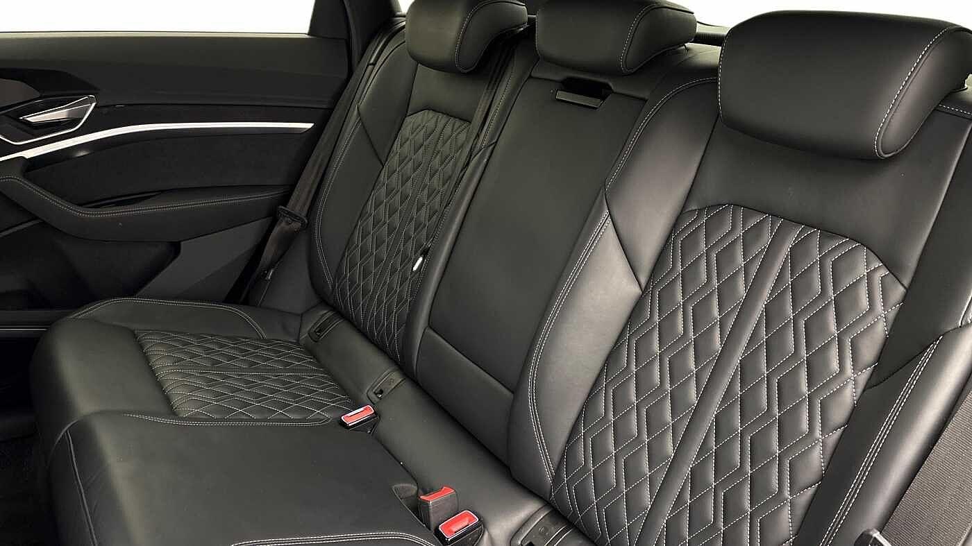 Used Audi e-tron 2022 for sale - 77680172: Photo 7