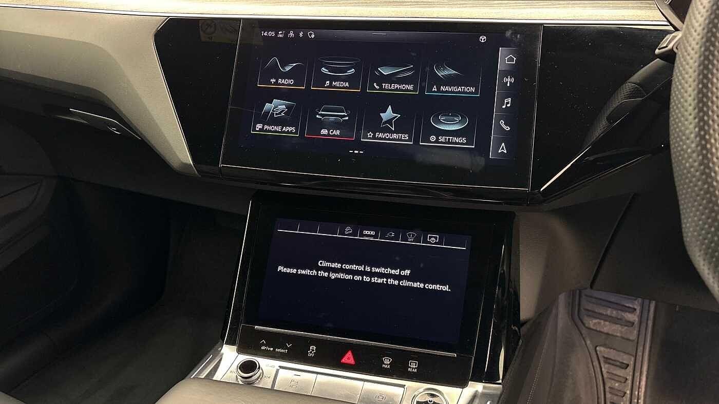 Used Audi e-tron 2022 for sale - 77680172: Photo 8