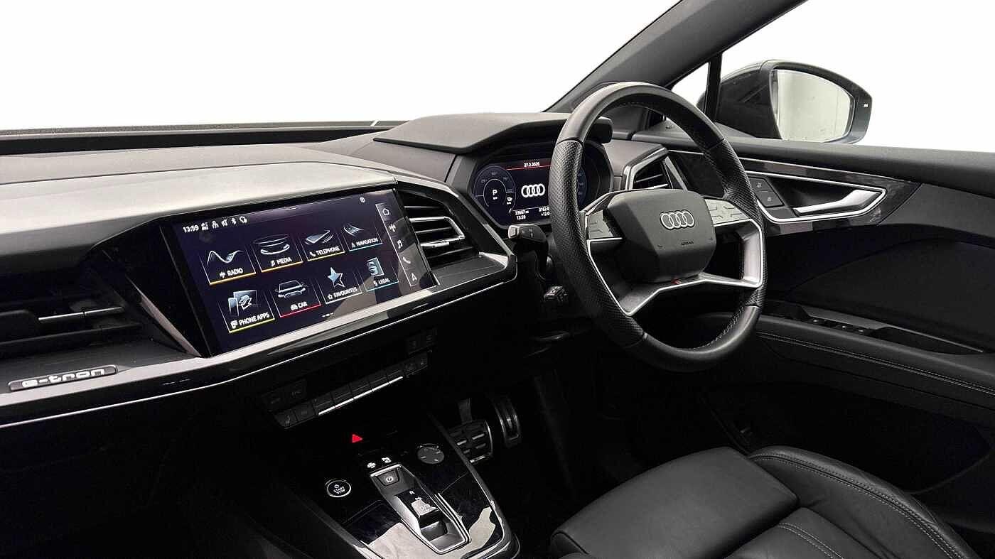 Used Audi Q4 e-tron 2022 for sale - 78210831: Photo 2