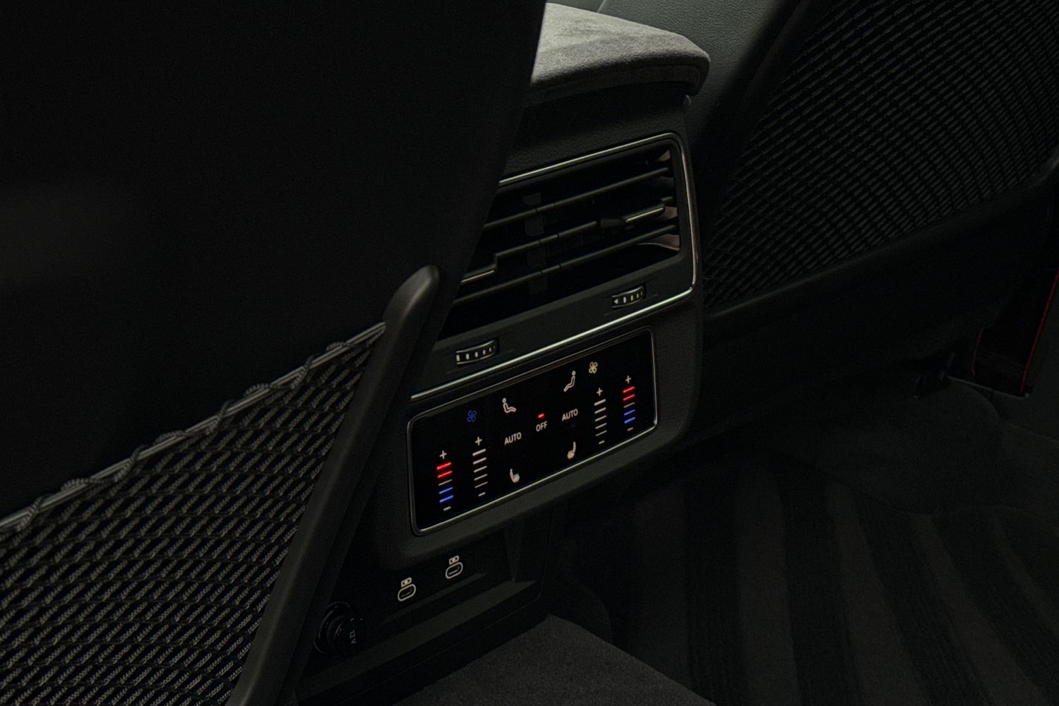 Used Audi RS Q8 2026 for sale - 76697685: Photo 27