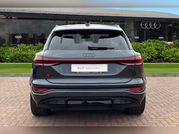 Used Audi Q6 e-tron 2024 for sale - 79779365: Photo