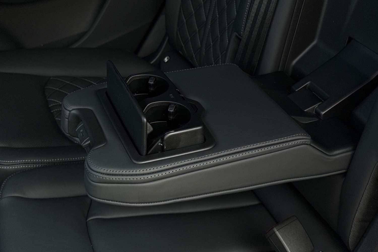 Used Audi SQ7 2025 for sale - 76654041: Photo 30