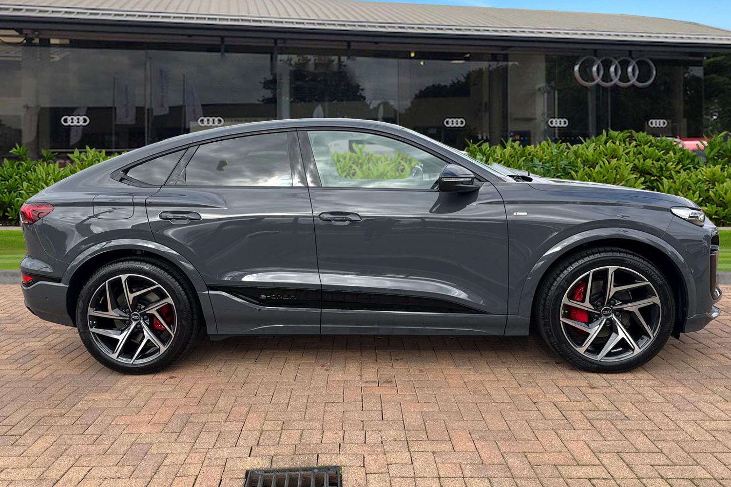 Used Audi Q6 e-tron 2026 for sale - 77593619: Photo 3