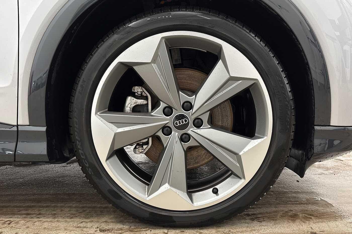 Used Audi Q4 e-tron 2025 for sale - 78197551: Photo 5