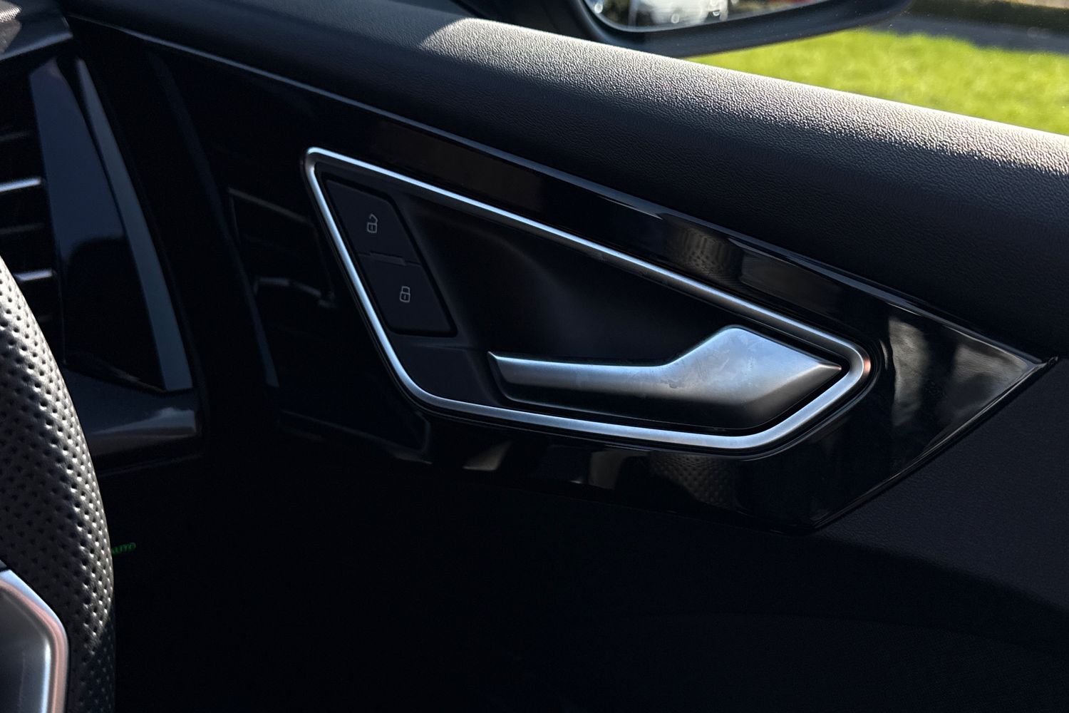 Used Audi Q4 e-tron 2025 for sale - 77758392: Photo 17