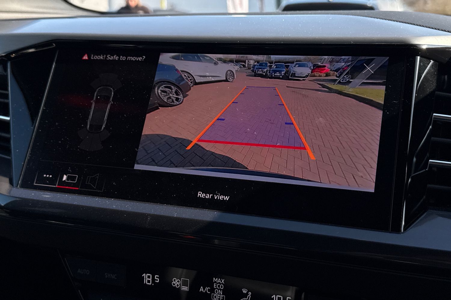 Used Audi Q4 e-tron 2025 for sale - 77758392: Photo 43