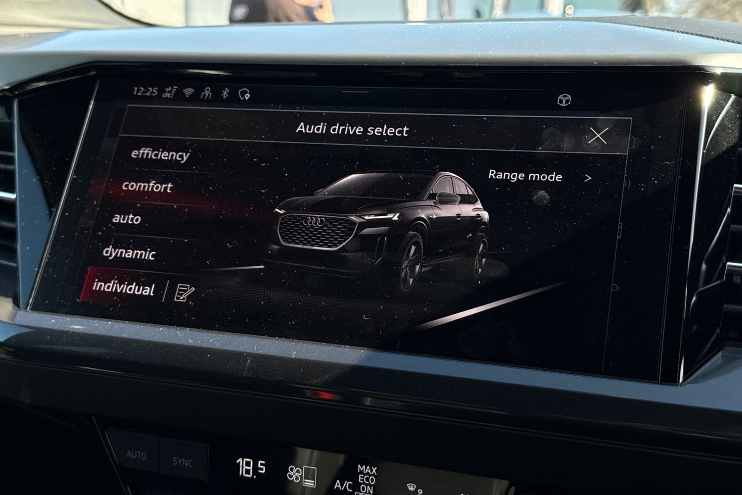 Used Audi Q4 e-tron 2025 for sale - 77758392: Photo 44