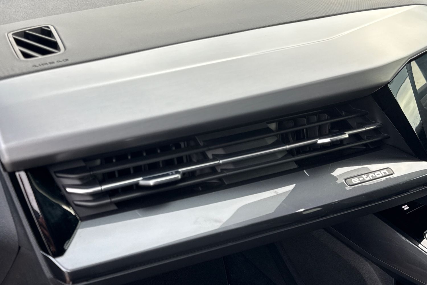 Used Audi Q4 e-tron 2022 for sale - 76836285: Photo 33