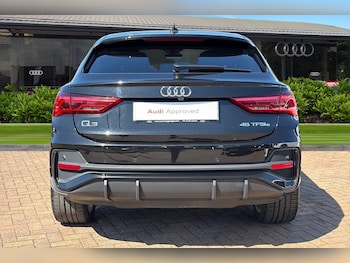 Used Audi Q3 2022 for sale - 78367768: Photo