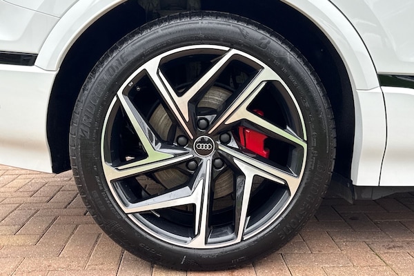 Used Audi Q6 e-tron 2025 for sale - 76316607: Photo 10