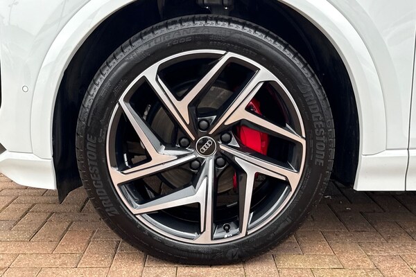 Used Audi Q6 e-tron 2025 for sale - 76316607: Photo 12