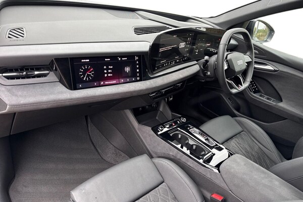 Used Audi Q6 e-tron 2025 for sale - 76316607: Photo 15