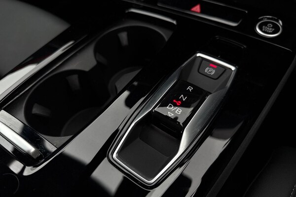 Used Audi Q6 e-tron 2025 for sale - 76316607: Photo 23