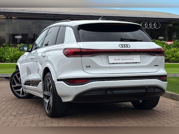Used Audi Q6 e-tron 2025 for sale - 76316607: Photo 2