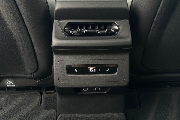 Used Audi Q6 e-tron 2025 for sale - 76316607: Photo 37