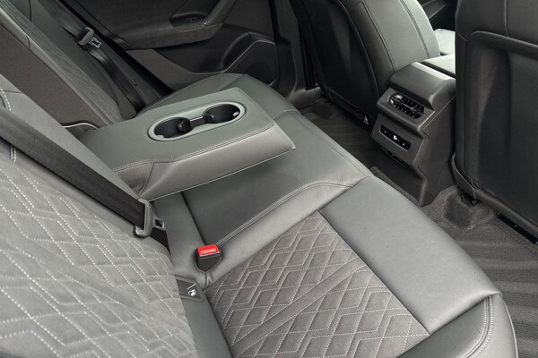 Used Audi Q6 e-tron 2025 for sale - 76316607: Photo 43
