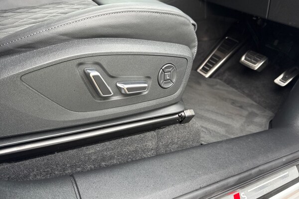 Used Audi Q6 e-tron 2025 for sale - 76316607: Photo 45