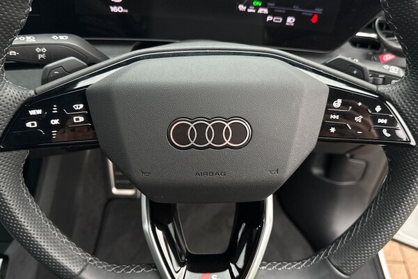 Used Audi Q6 e-tron 2025 for sale - 76316607: Photo 49