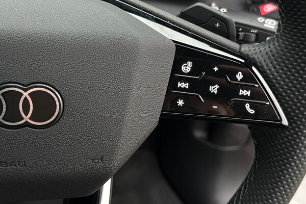 Used Audi Q6 e-tron 2025 for sale - 76316607: Photo 51