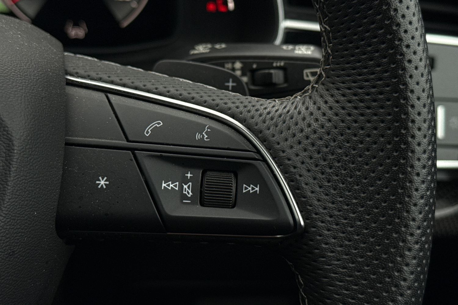 Used Audi SQ8 2021 for sale - 77152633: Photo 40