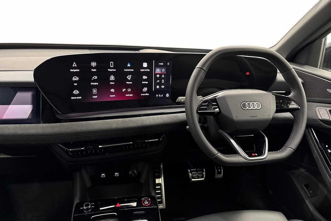 Used Audi Q6 e-tron 2025 for sale - 77546546: Photo 2