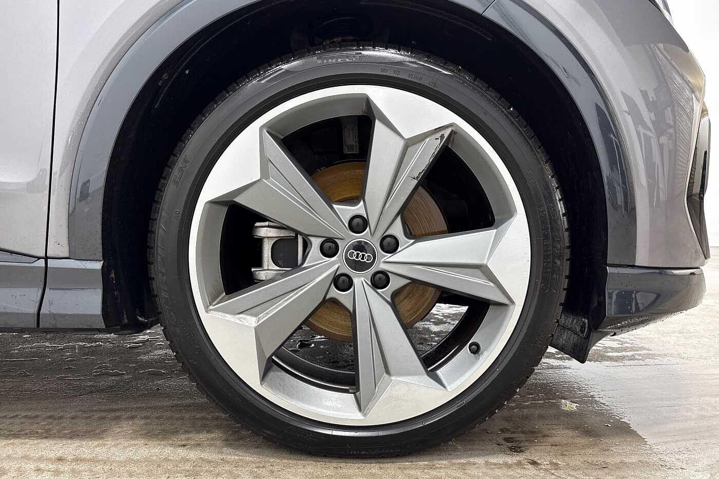 Used Audi Q4 e-tron 2025 for sale - 76909372: Photo 5