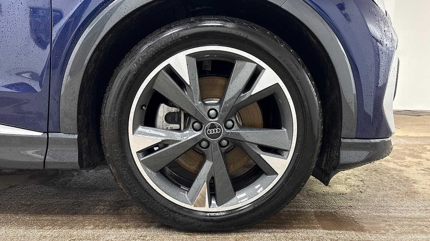 Used Audi Q4 e-tron 2024 for sale - 77520269: Photo 6