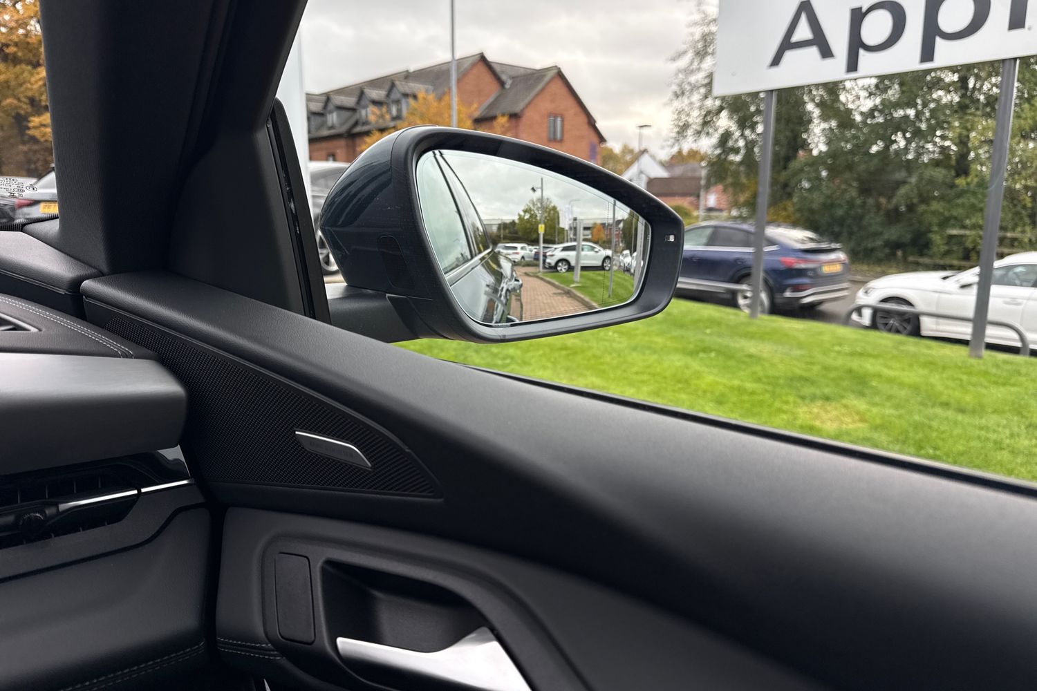 Used Audi Q6 e-tron 2025 for sale - 76654356: Photo 20