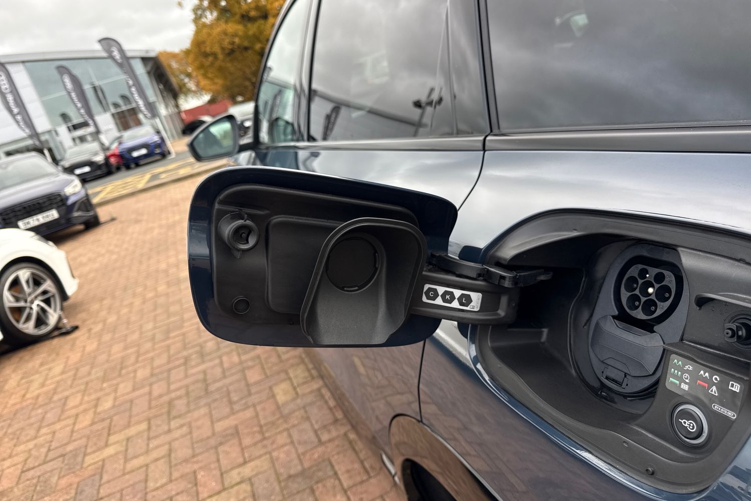 Used Audi Q6 e-tron 2025 for sale - 76654356: Photo 37