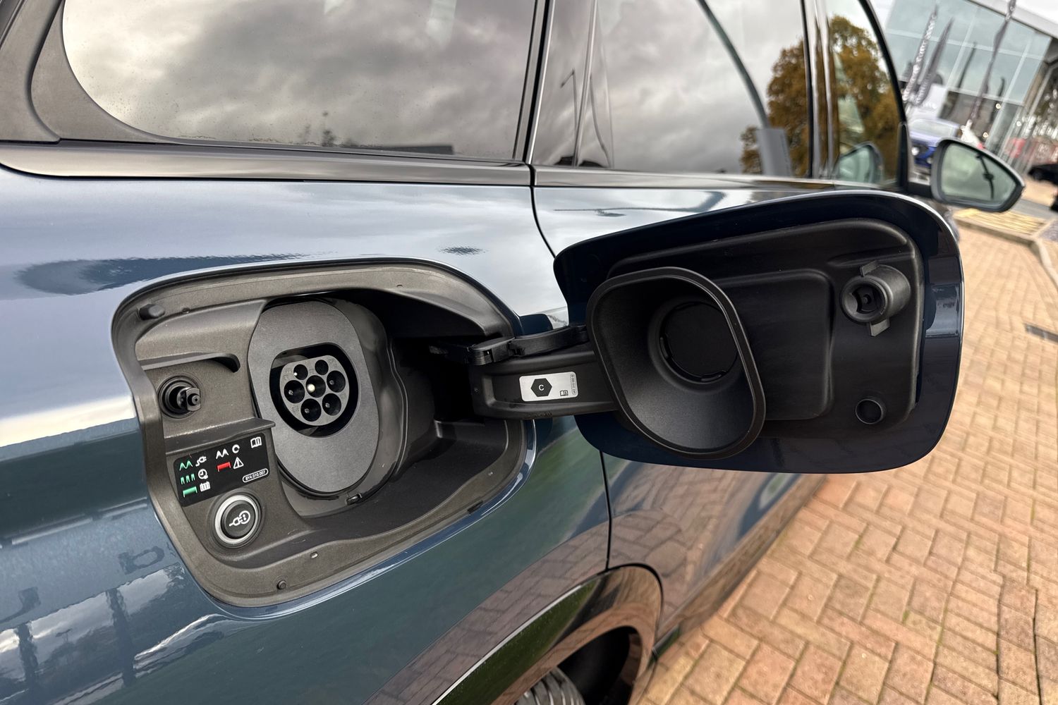 Used Audi Q6 e-tron 2025 for sale - 76654356: Photo 42