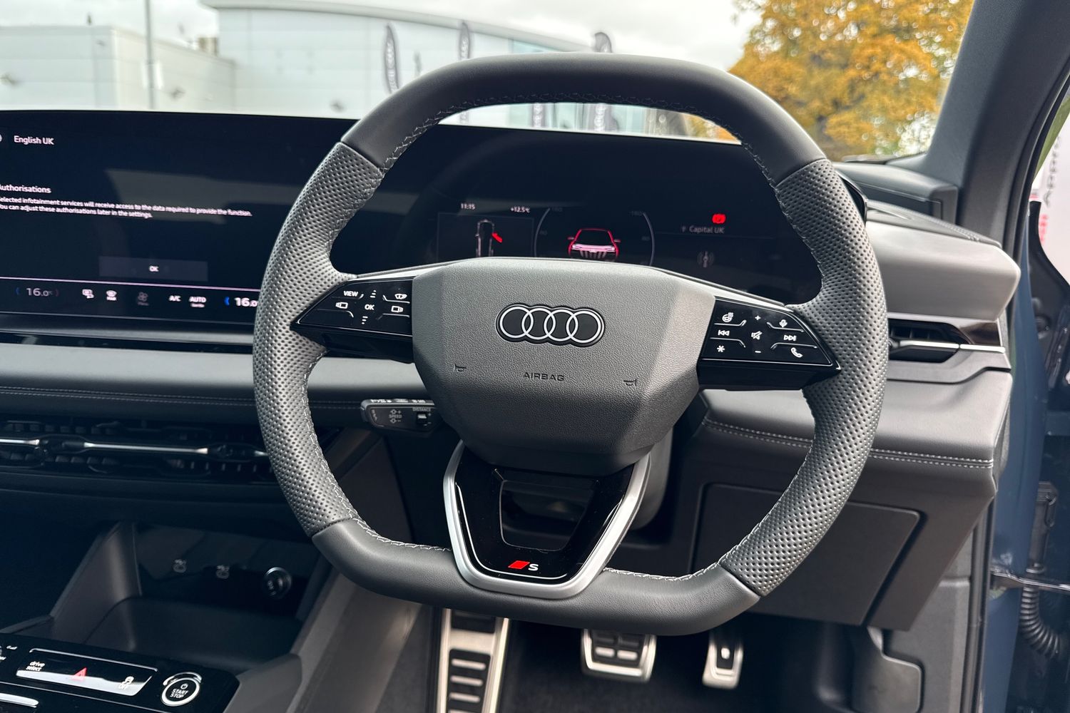 Used Audi Q6 e-tron 2025 for sale - 76654356: Photo 49