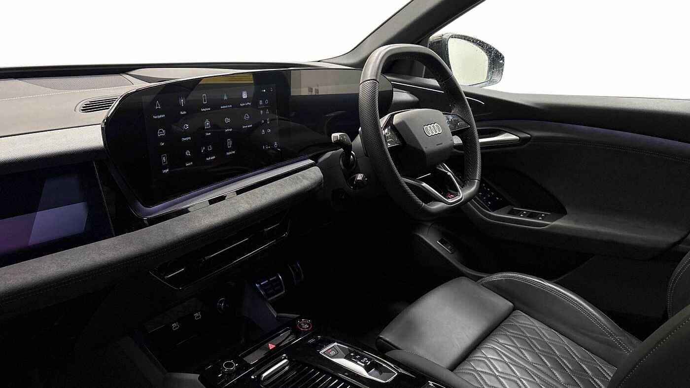 Used Audi Q6 e-tron 2024 for sale - 76495412: Photo 2