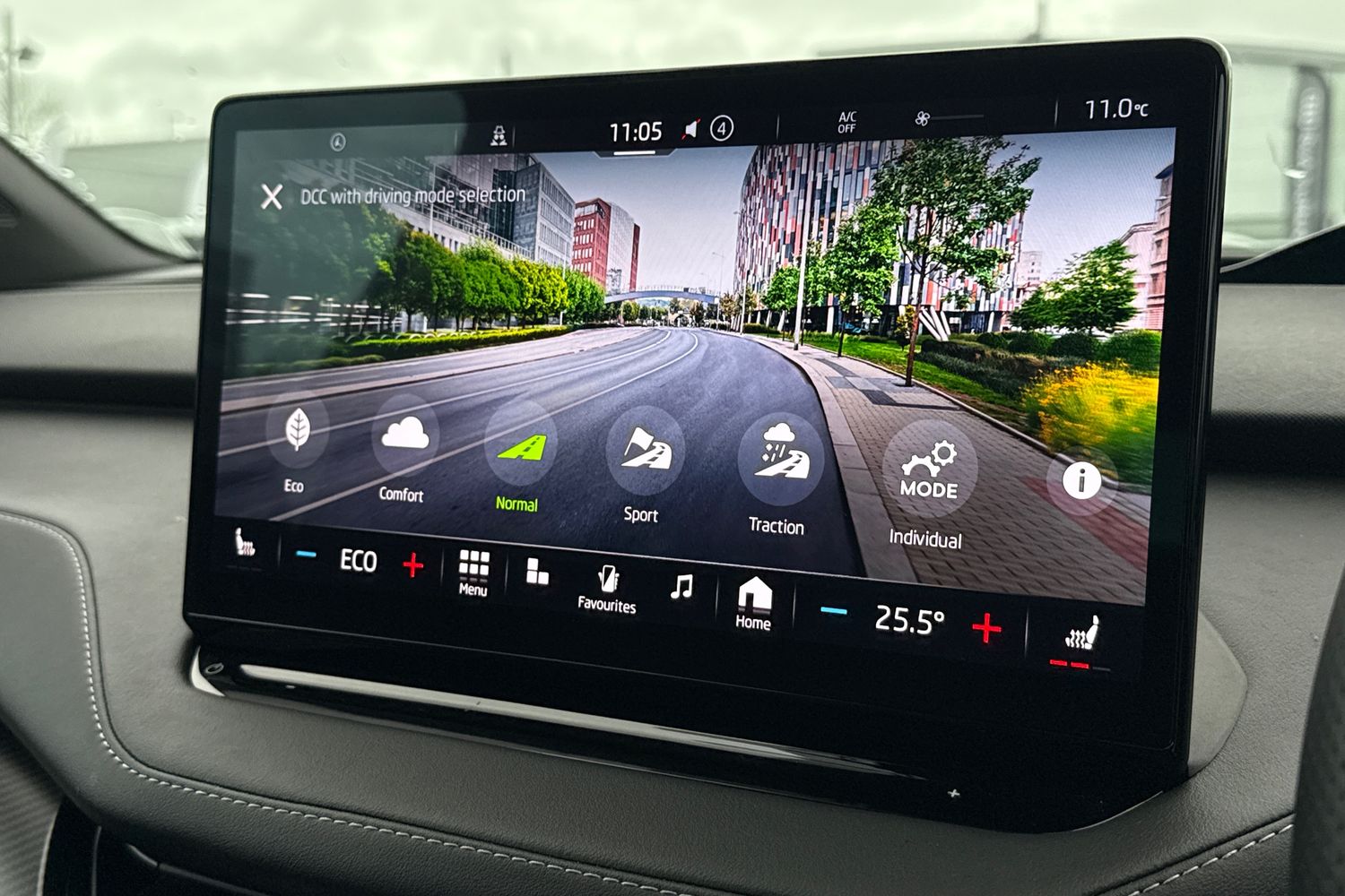 Used Skoda Enyaq 2023 for sale - 76654245: Photo 45