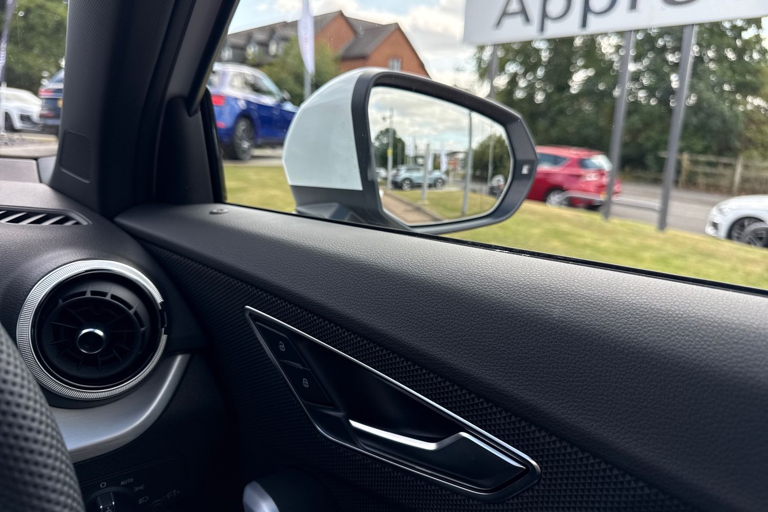 Used Audi Q2 2025 for sale - 76148988: Photo 20