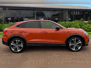 Used Audi Q3 2023 for sale - 77421600: Photo