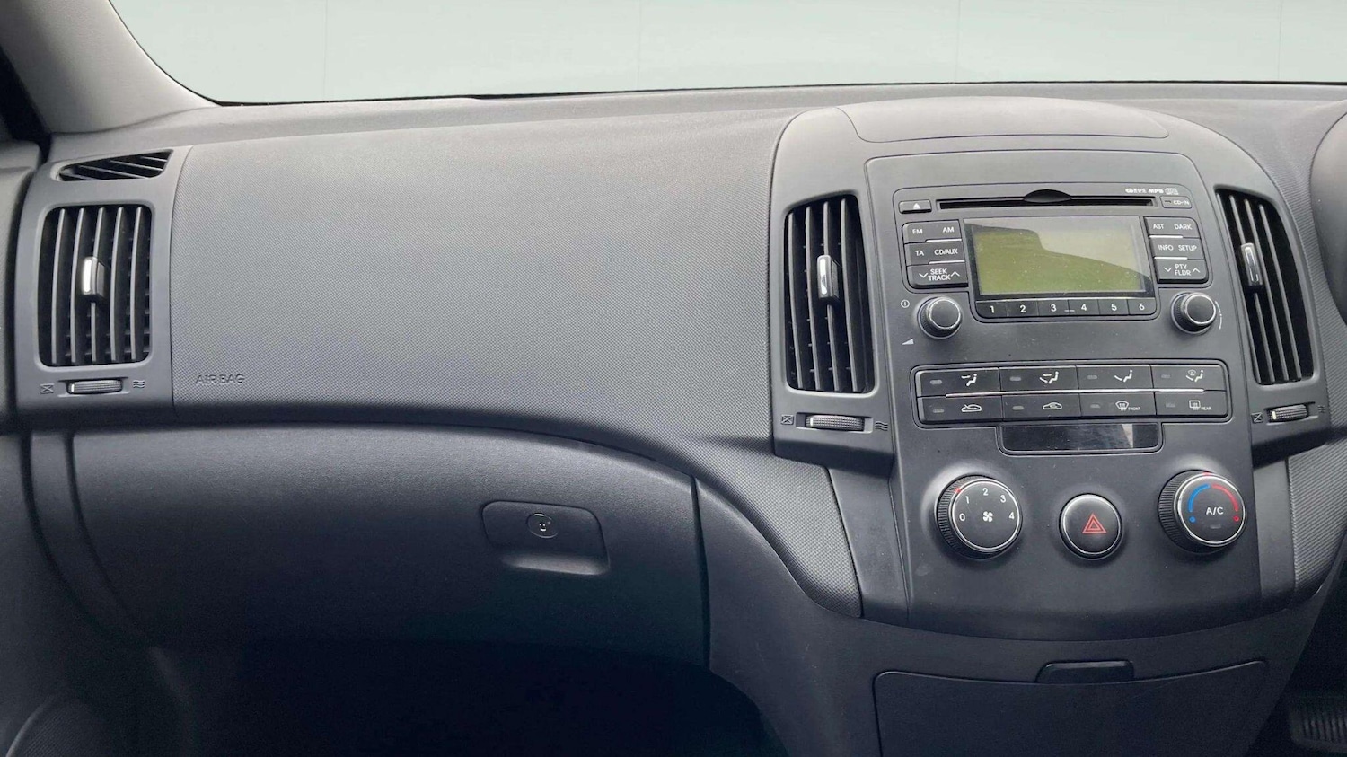 Used Hyundai i30 2011 for sale - 78170789: Photo 16