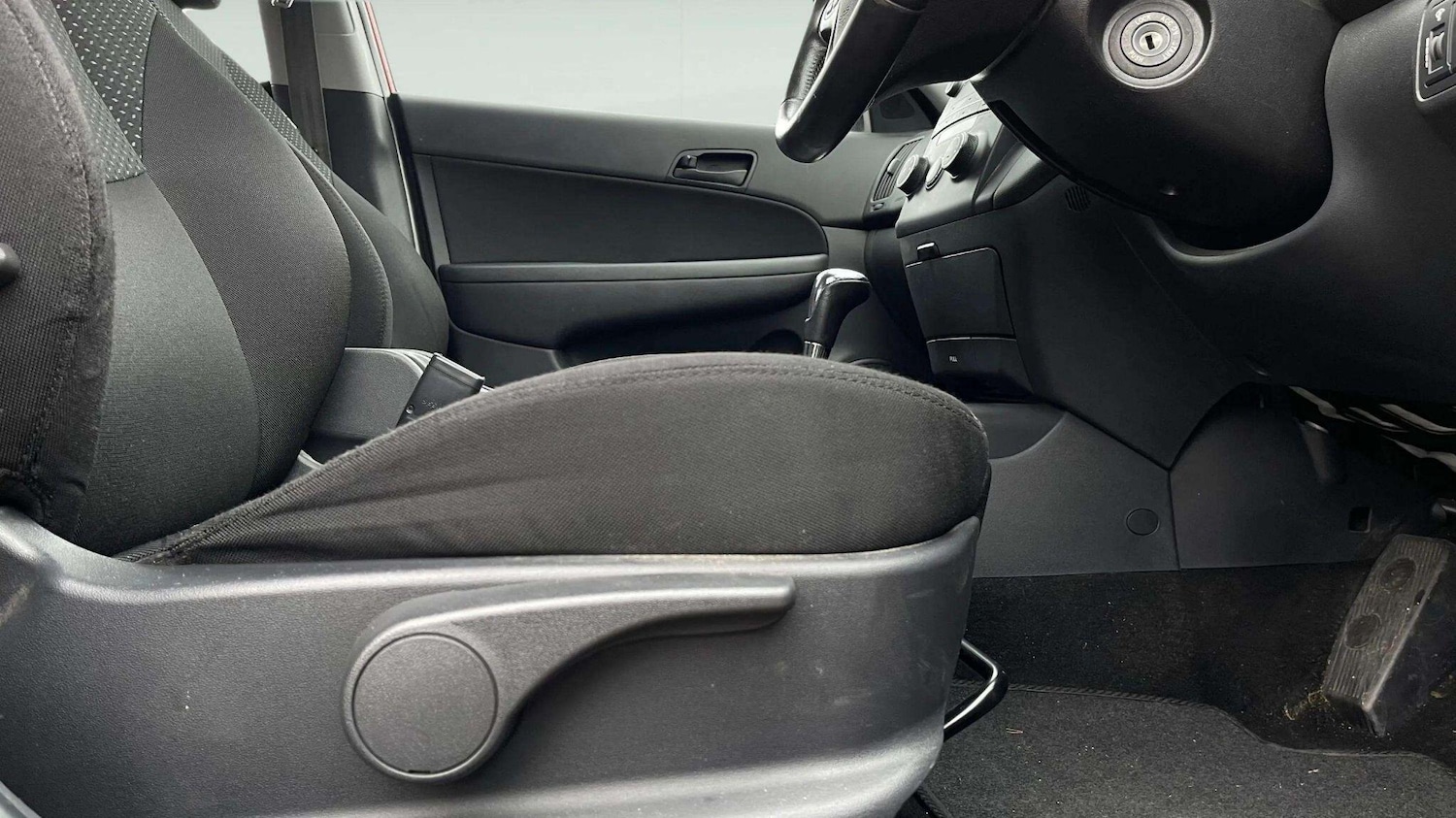 Used Hyundai i30 2011 for sale - 78170789: Photo 20