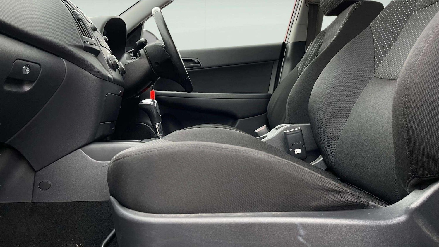 Used Hyundai i30 2011 for sale - 78170789: Photo 35