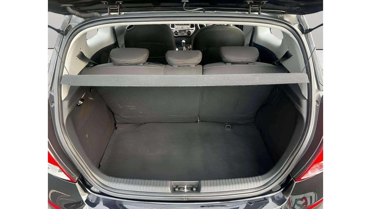 Used Hyundai i20 2013 for sale - 78170989: Photo 26