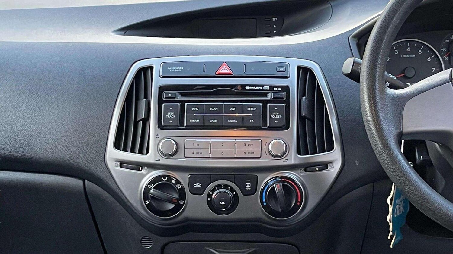 Used Hyundai i20 2012 for sale - 78070289: Photo 24